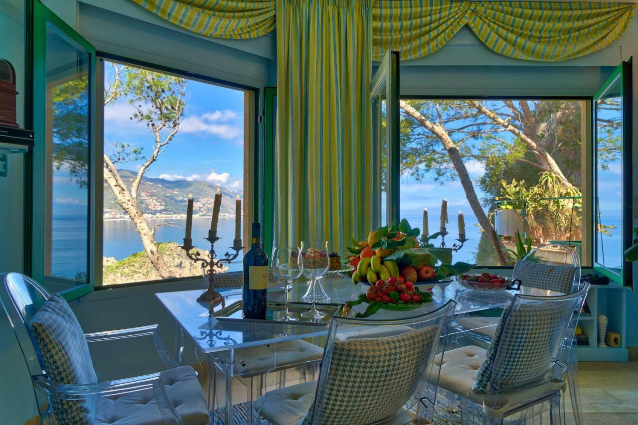 Luxury Apartment And Charm Sea View Isola Bella Таормина Экстерьер фото
