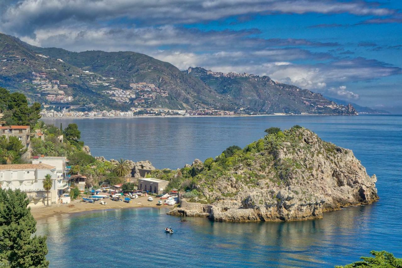 Luxury Apartment And Charm Sea View Isola Bella Таормина Экстерьер фото